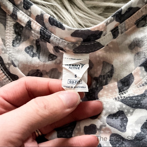 Old Navy | Active Stripe-Mesh Tie-Back Tank - Picture 6 of 6